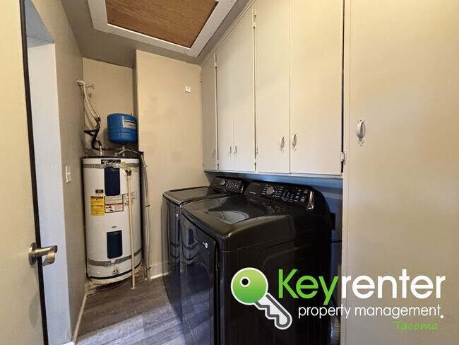 Building Photo - Charming 2 Bedroom Home for Rent in Tacoma...