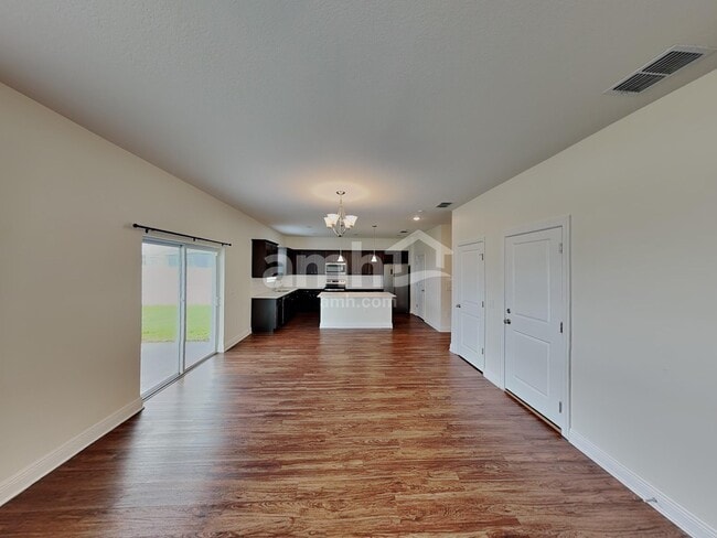 Building Photo - 1238 Sky Lks Dr