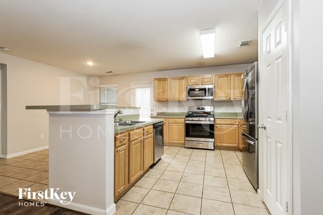 Building Photo - 29311 Legends Hill Dr
