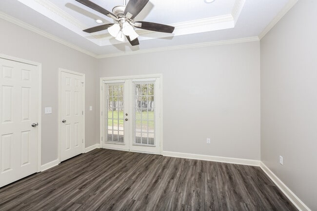 Building Photo - 139 Post Oak Dr