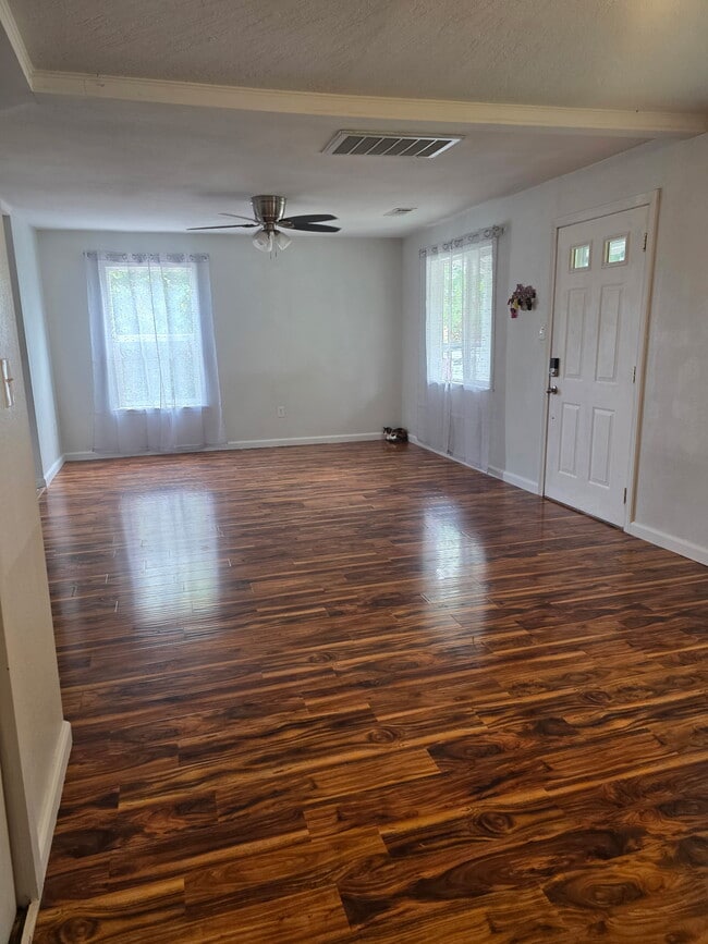 Building Photo - 1305 Woodland Ave