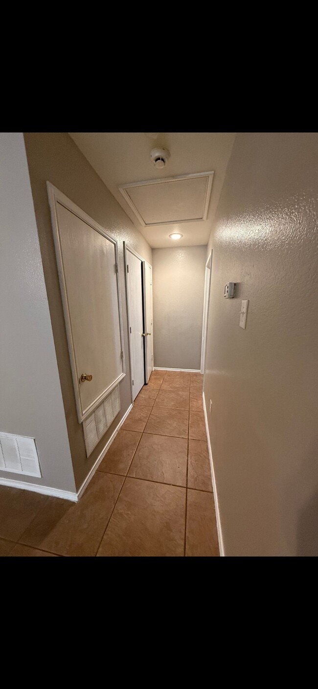 Building Photo - 4304 Silverwood Trail