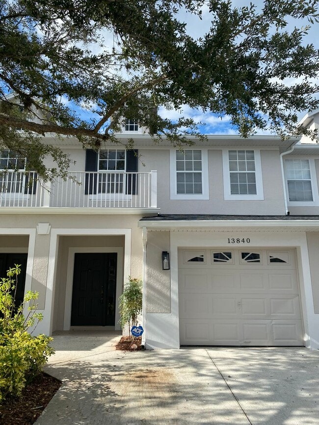 Primary Photo - BEAUTIFUL 3 BEDFROOM, ,2.5 BATHROOMS TOWNHOME IN AVALON LAKES