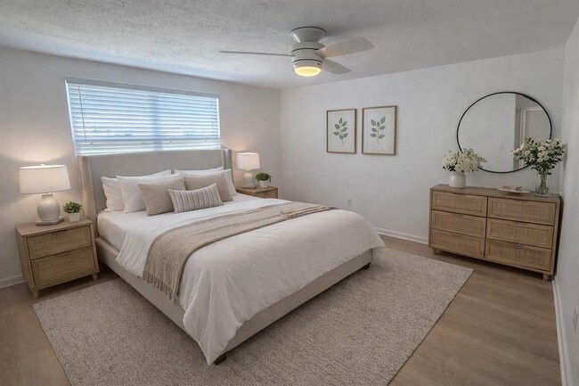 Building Photo - 3352 Honeymoon Ln