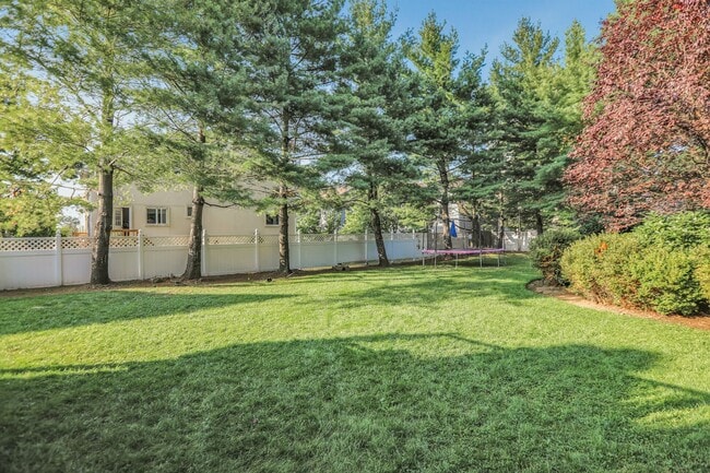 Building Photo - 357 Tom Hunter Rd