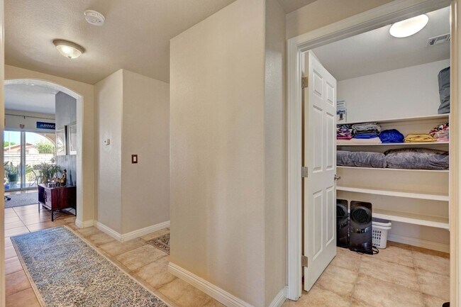 Building Photo - AWESOME SUMMERLIN CONDO IN GATED CORONADO ...