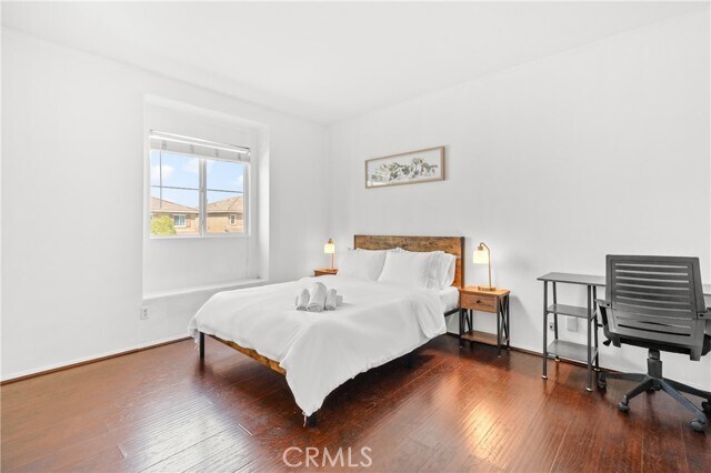 Building Photo - 22421 Hawthorn Ave