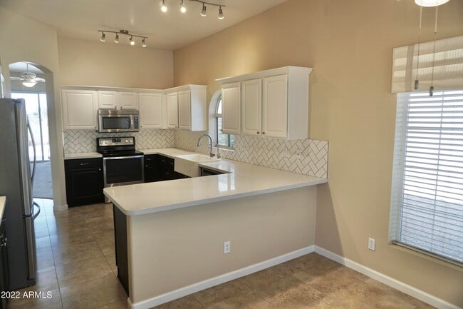 Building Photo - 11564 W Mule Deer Ct