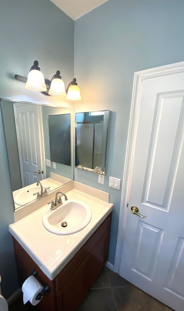 Building Photo - Gorgeous one story home in Bradley Square