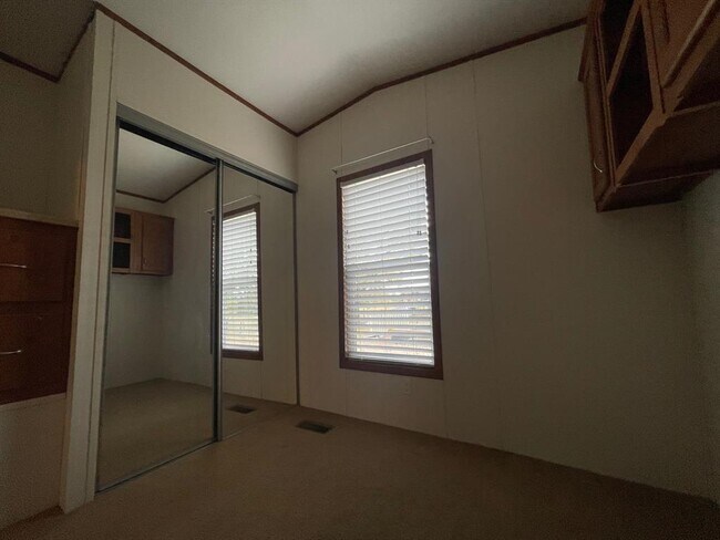 Building Photo - 7107 Kamas Ln