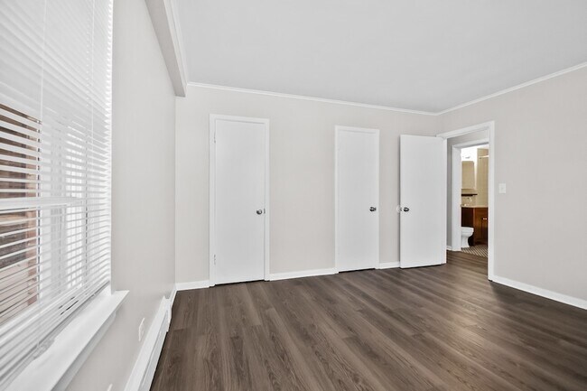 Building Photo - 2230 Central St