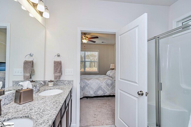 Building Photo - 431 White Peach Way