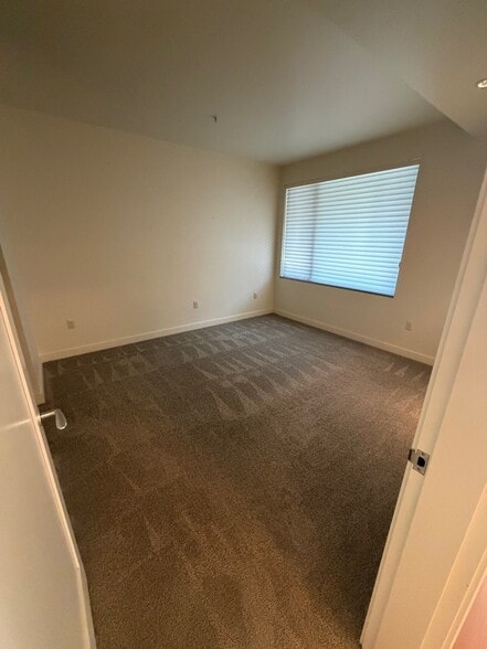 Building Photo - 841 S Gaines St
