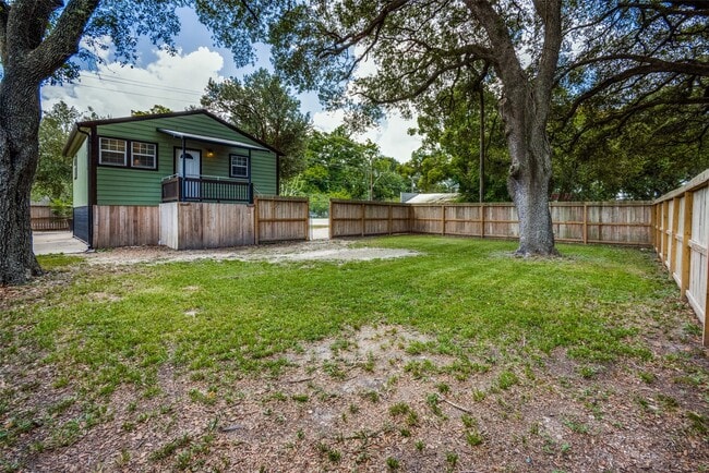 Building Photo - 1200 W Phillips St