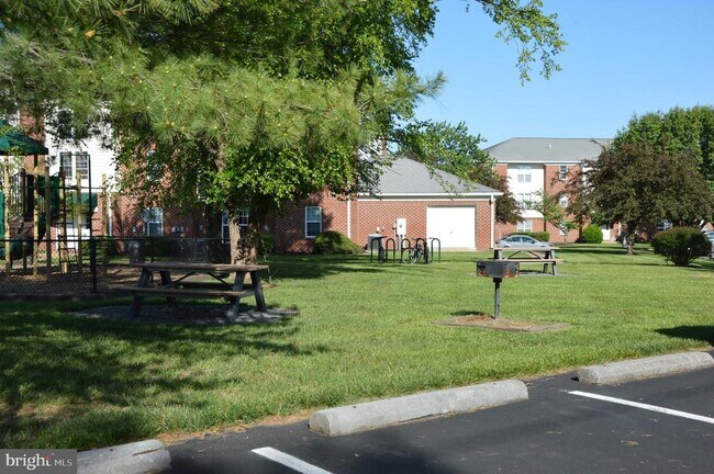 Building Photo - 11235 Torrie Way