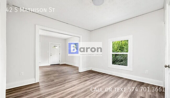 Building Photo - 42 S Mathison St