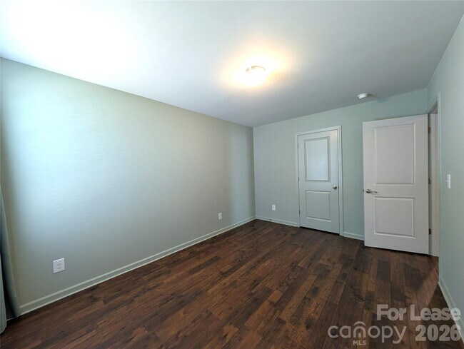 Building Photo - 2525 Mcintosh St