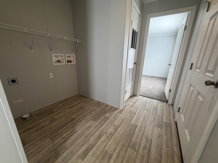 Building Photo - 15329 Danseur Dr