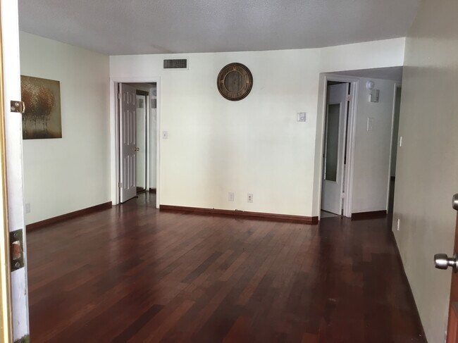 Living Room with Bedroom halls - 5400 Newcastle Ave