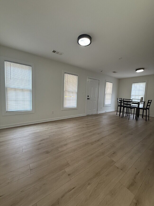Building Photo - SECTION 8 WELCOME - "Charming and Spacious...