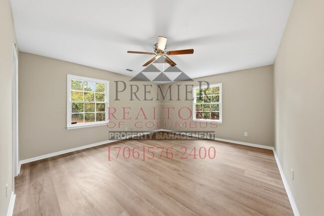 Building Photo - 5233 Verdun Dr