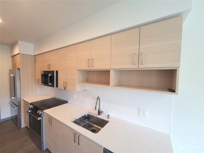 Building Photo - 11903 NE 128th St