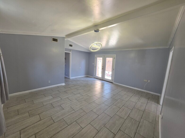 Building Photo - 7614 Kyle St