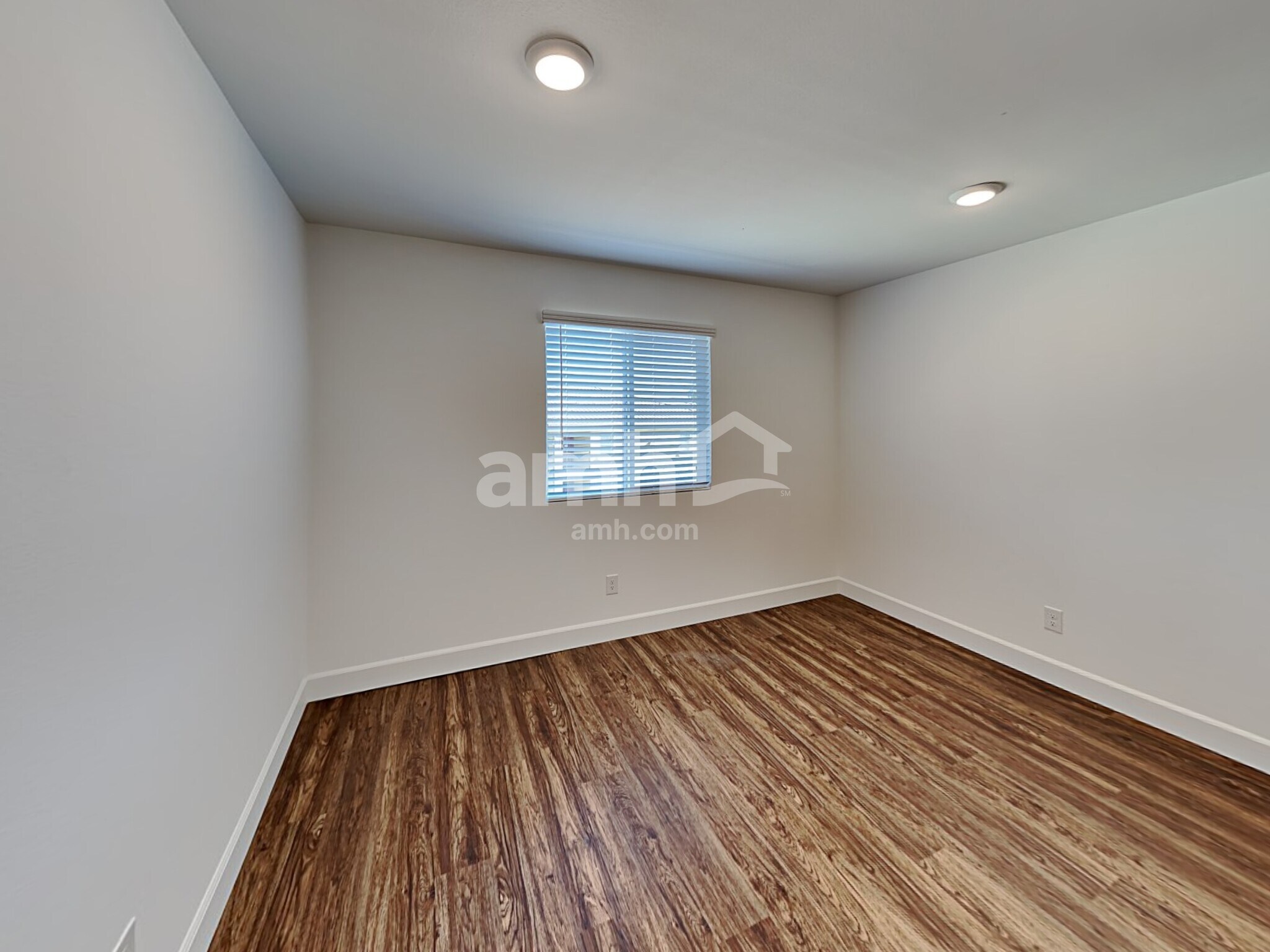 Building Photo - 3376 Blodwen St