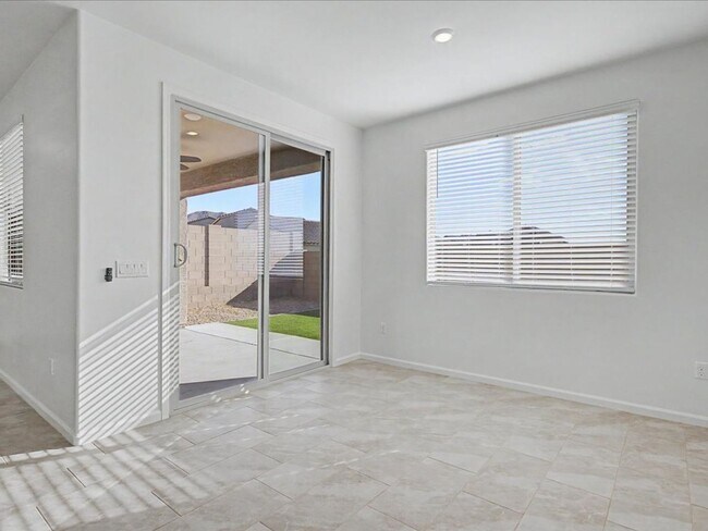 Building Photo - 17606 S Ridgerunner Dr