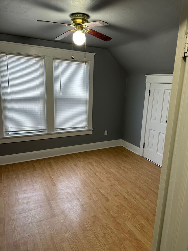 Building Photo - Charming Completely Remodeled Home!