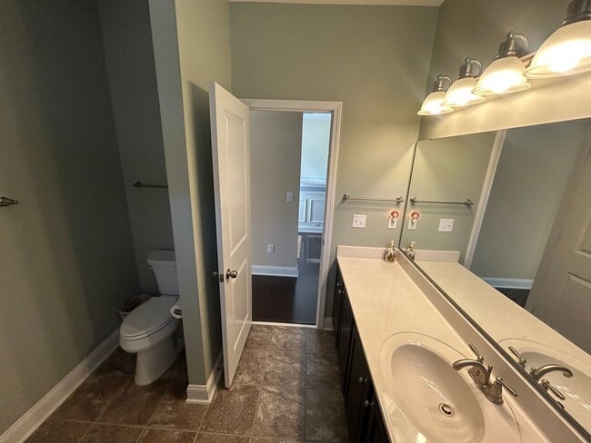 Building Photo - 1189 Parish Way