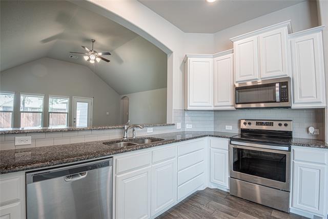 Building Photo - 1016 Deer Valley Dr