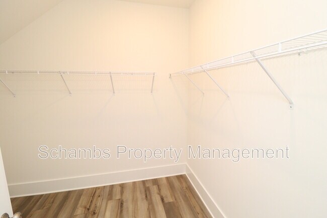 Building Photo - 110 Byrum St
