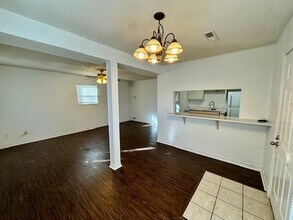 Building Photo - 280 S Hill Ave