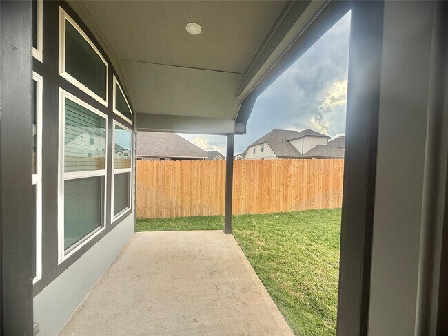 Building Photo - 6123 Severson Lake Ct