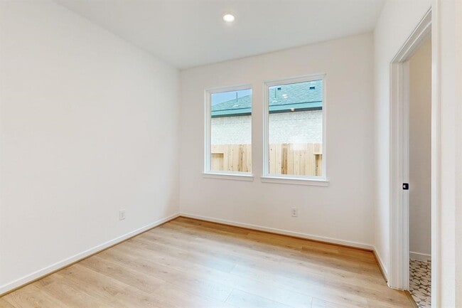 Building Photo - 21815 Sunshine Cove Ln