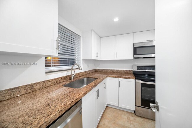 Building Photo - 7344 SW 82nd St