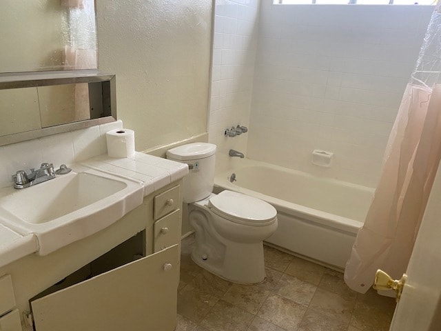 Bathroom- - 14011 Sherman Way