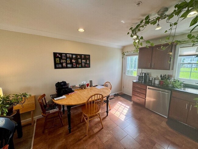 Building Photo - 14 Merrimac Way