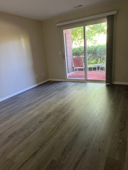 Building Photo - 56396 Chesapeake Trl