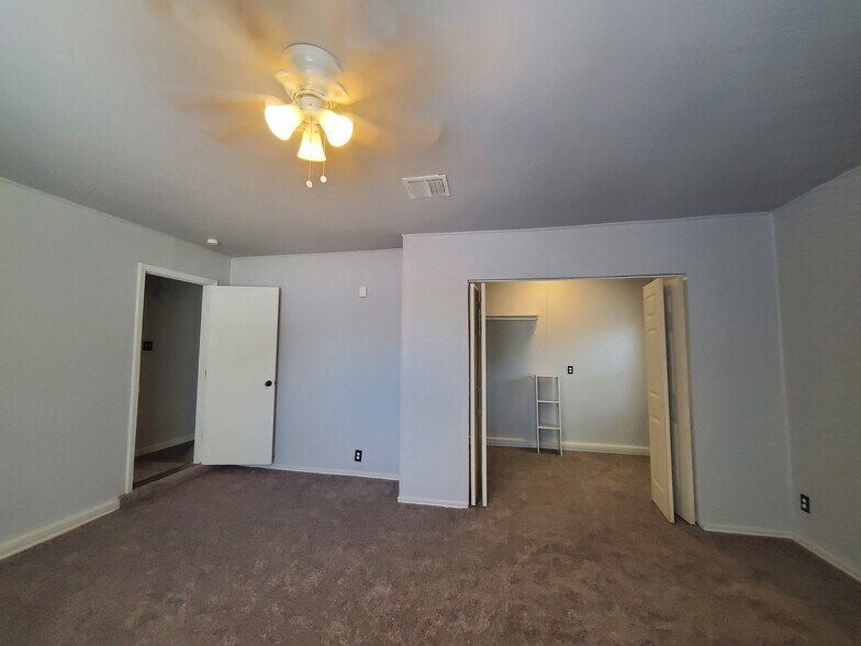 Building Photo - 4082 Enchanted Sun