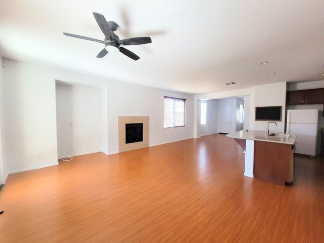 Building Photo - Gorgeous Single Story Home in Gated Community - Pool