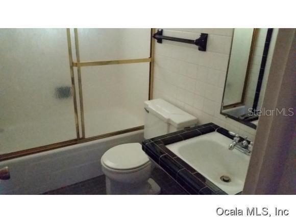 Building Photo - 908 SE 23rd St