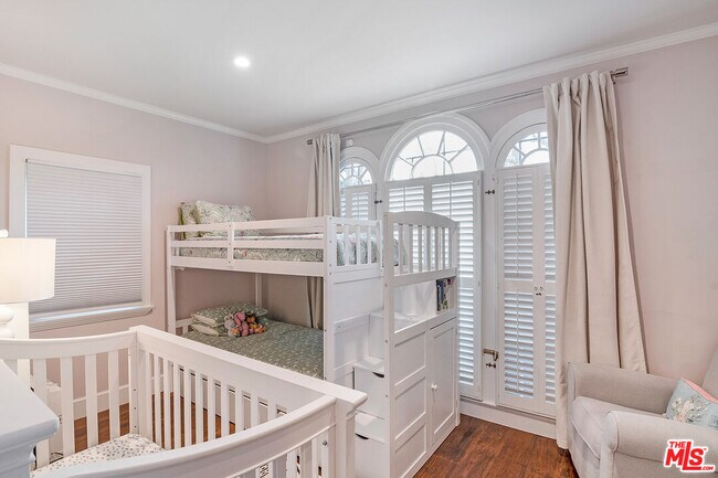 Building Photo - 106 N Citrus Ave