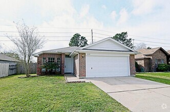 Building Photo - 5349 Pinewood Terrace