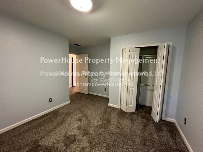 Building Photo - 790 Woodmont Dr