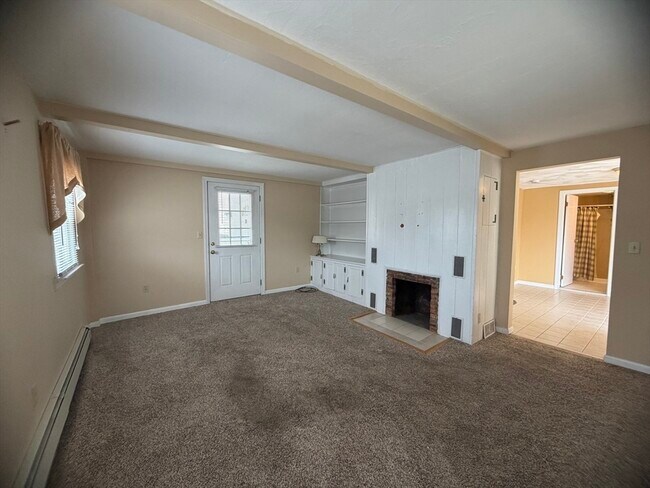 Building Photo - 79 N Main St