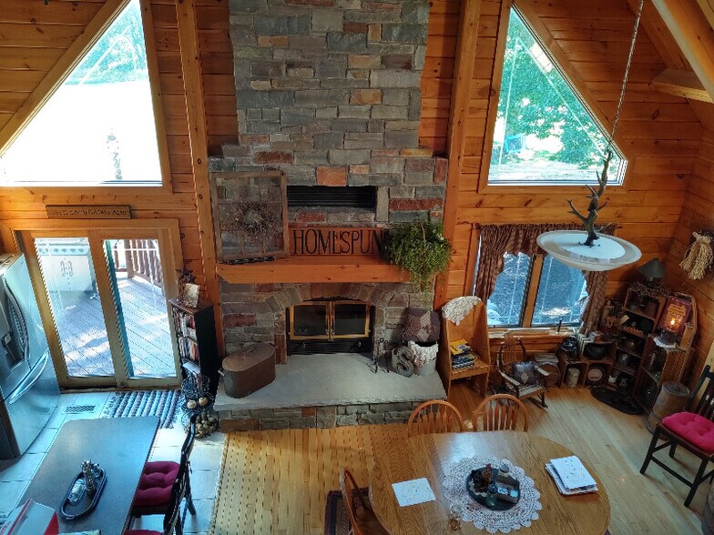 Building Photo - 818 Fischer Rd