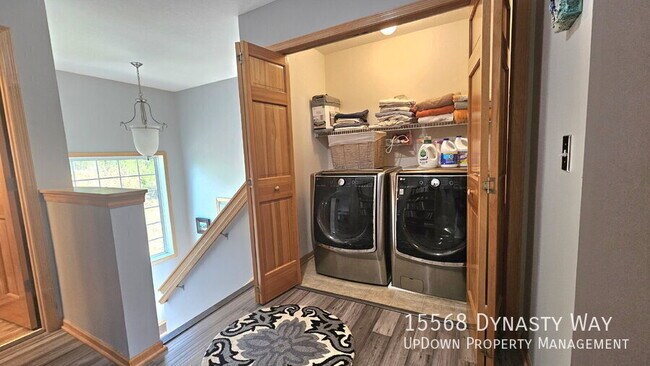 Building Photo - 15568 Dynasty Way
