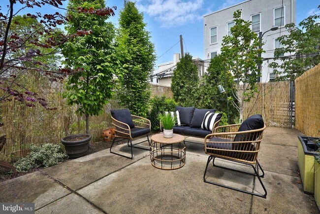 Building Photo - 2805 Poplar St